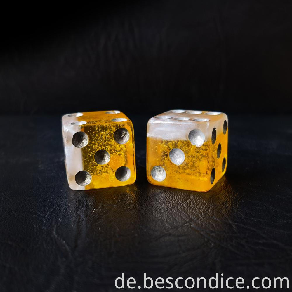 Beer Dice 16mm D6 With Pips 4
